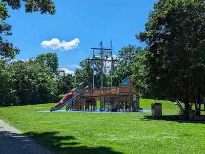 Abenteuerspielplatz Seeburgpark